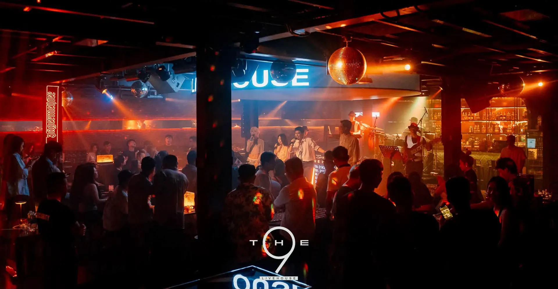Đêm nhạc sống tại The 9 Live House Vũng Tàu 7
